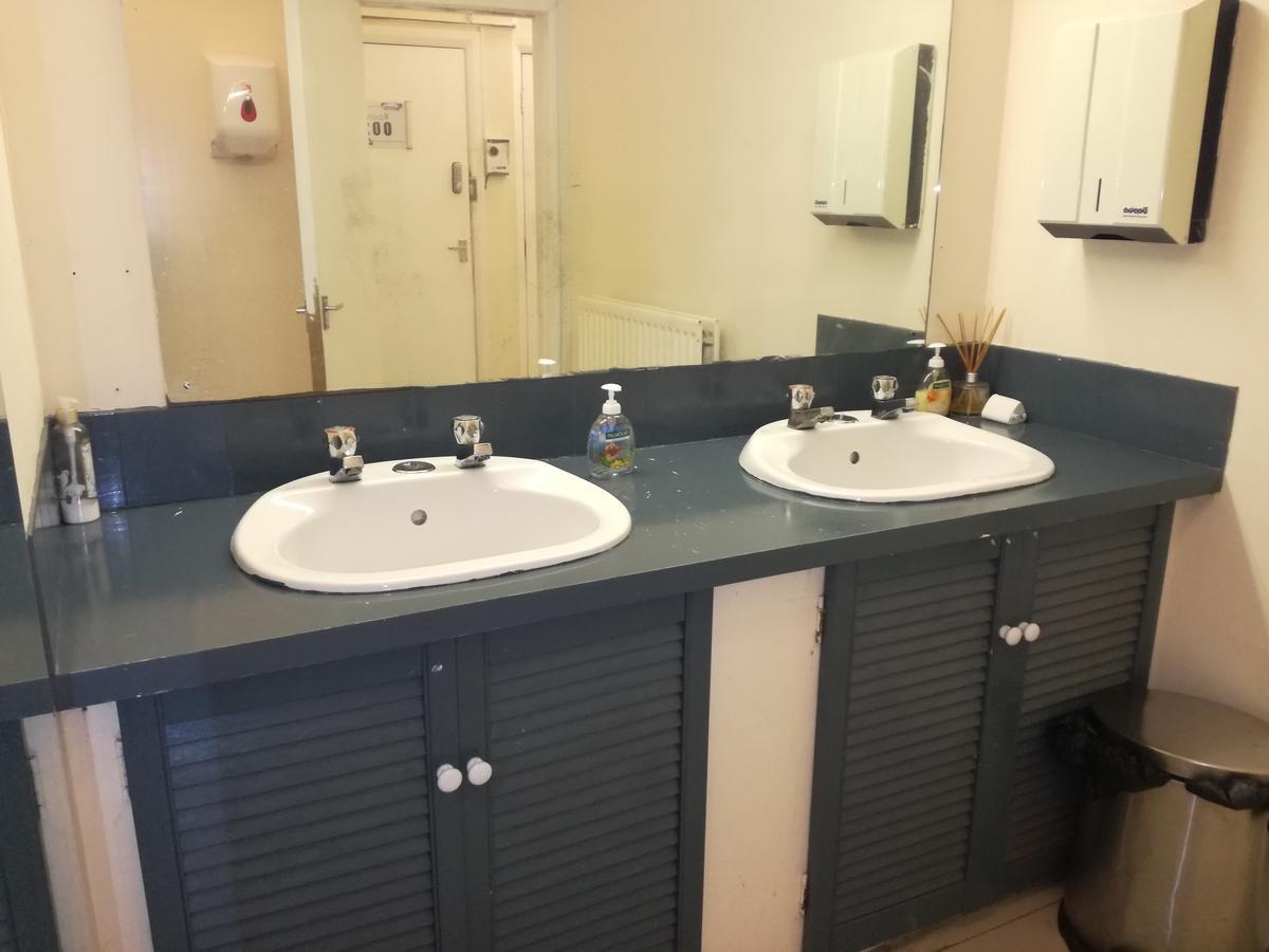Amity Hostel London Bagian luar foto